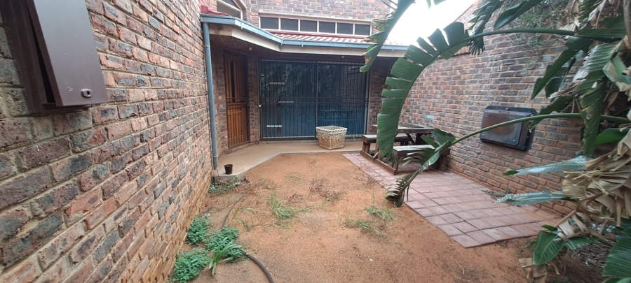 3 Bedroom Property for Sale in Rhodesdene Northern Cape